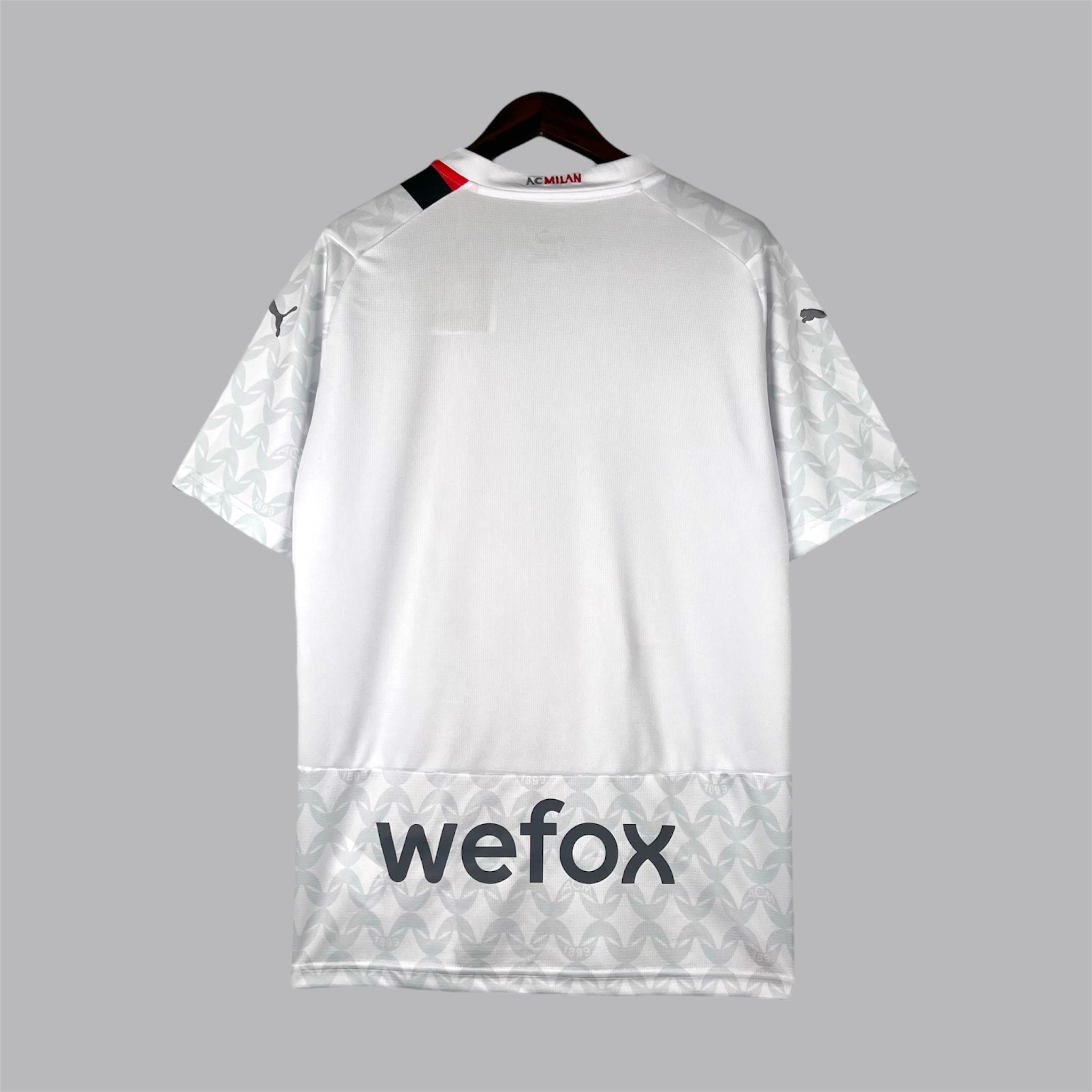 AC Milan 23/24 away kit