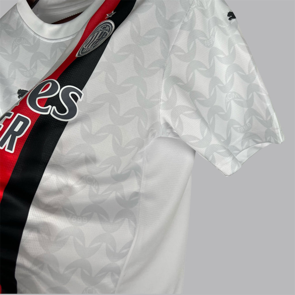 AC Milan 23/24 away kit