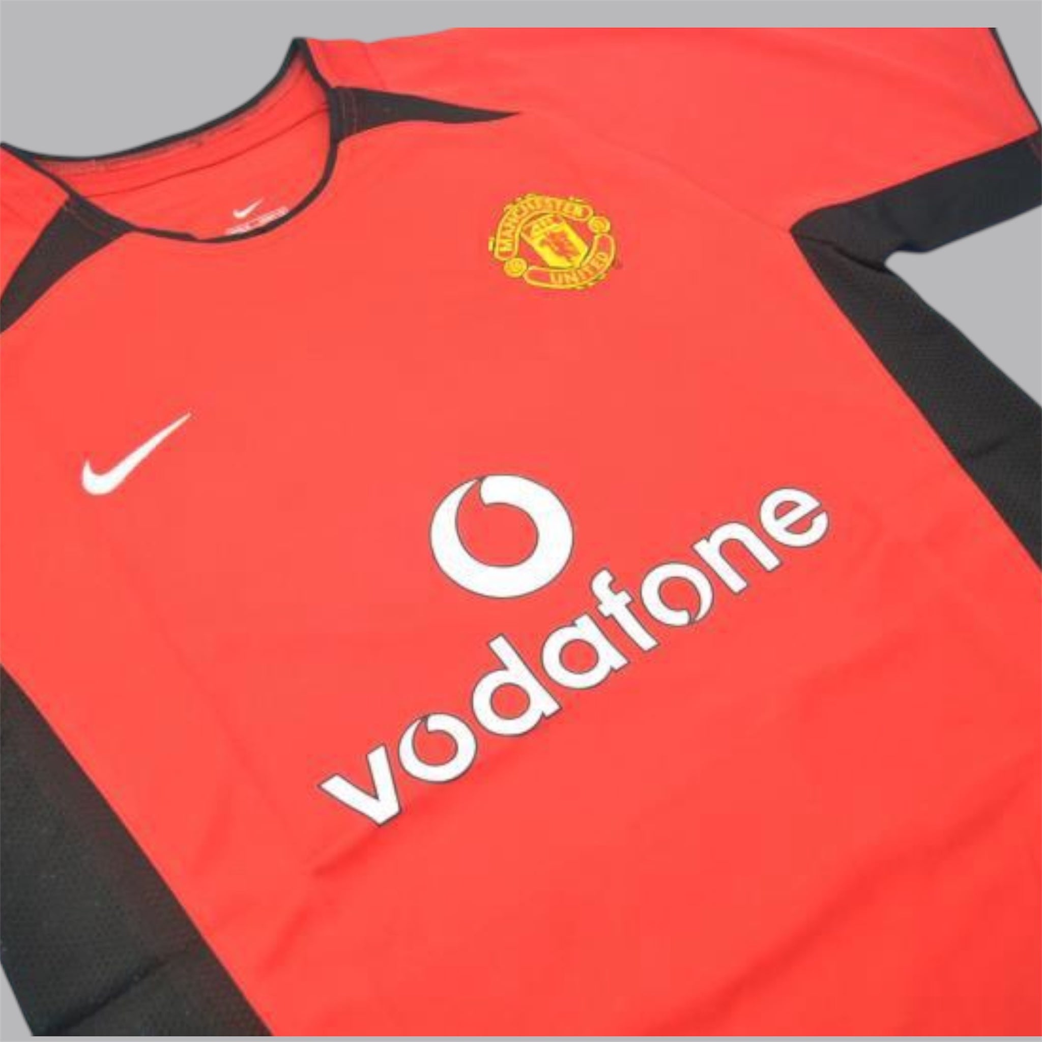 Manchester United 02/03 Home kit